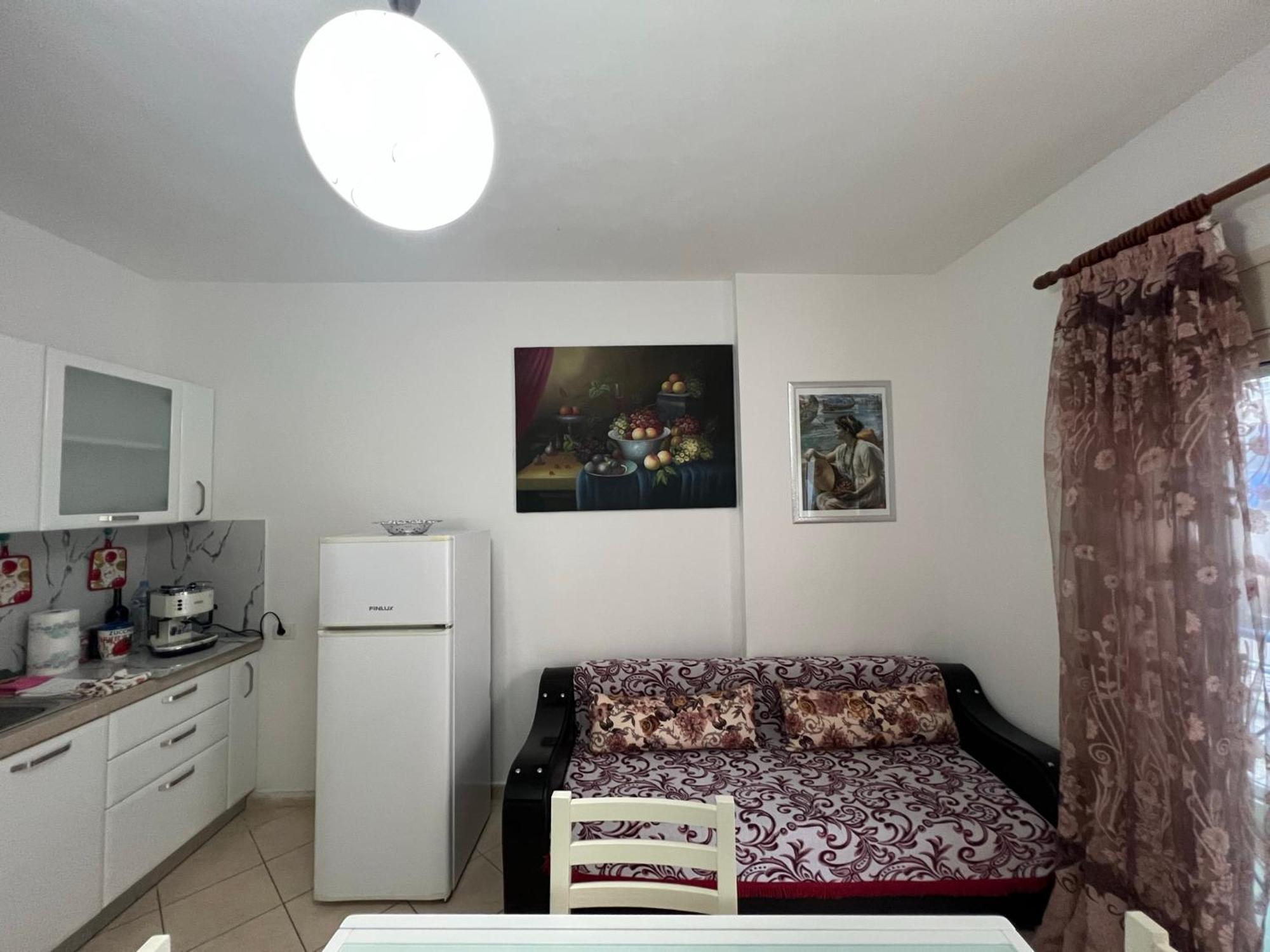 Vivi La Tua Vacanza Con L'Appartamento 1 Di Ervin! Enjoy Your Holiday With Ervin'S Apartment 1! Vlorë Eksteriør bilde